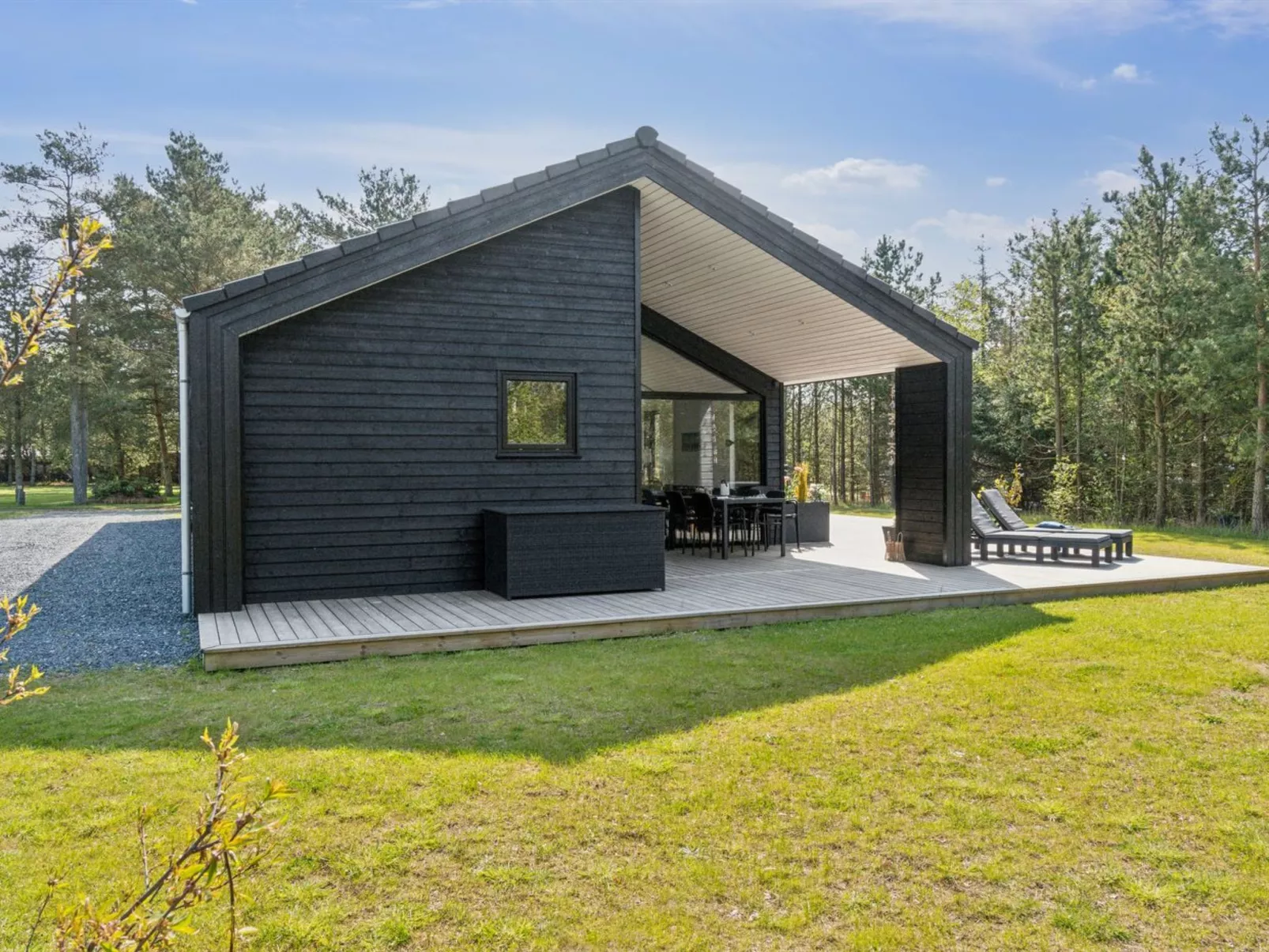 "Skakke" - 900m from the sea-Draußen