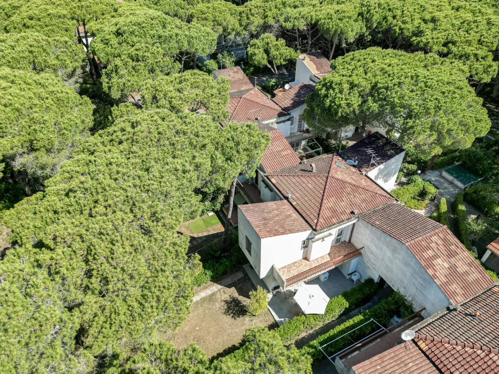 Casa Polipo-Outside