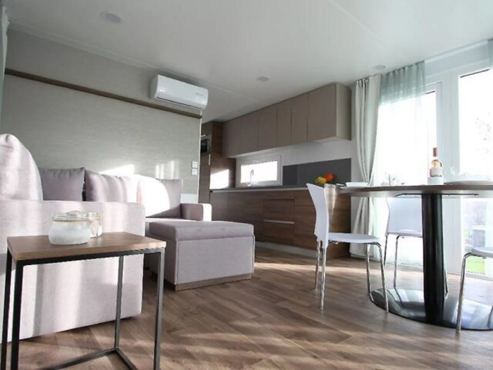 Panorama Chalet-Inside