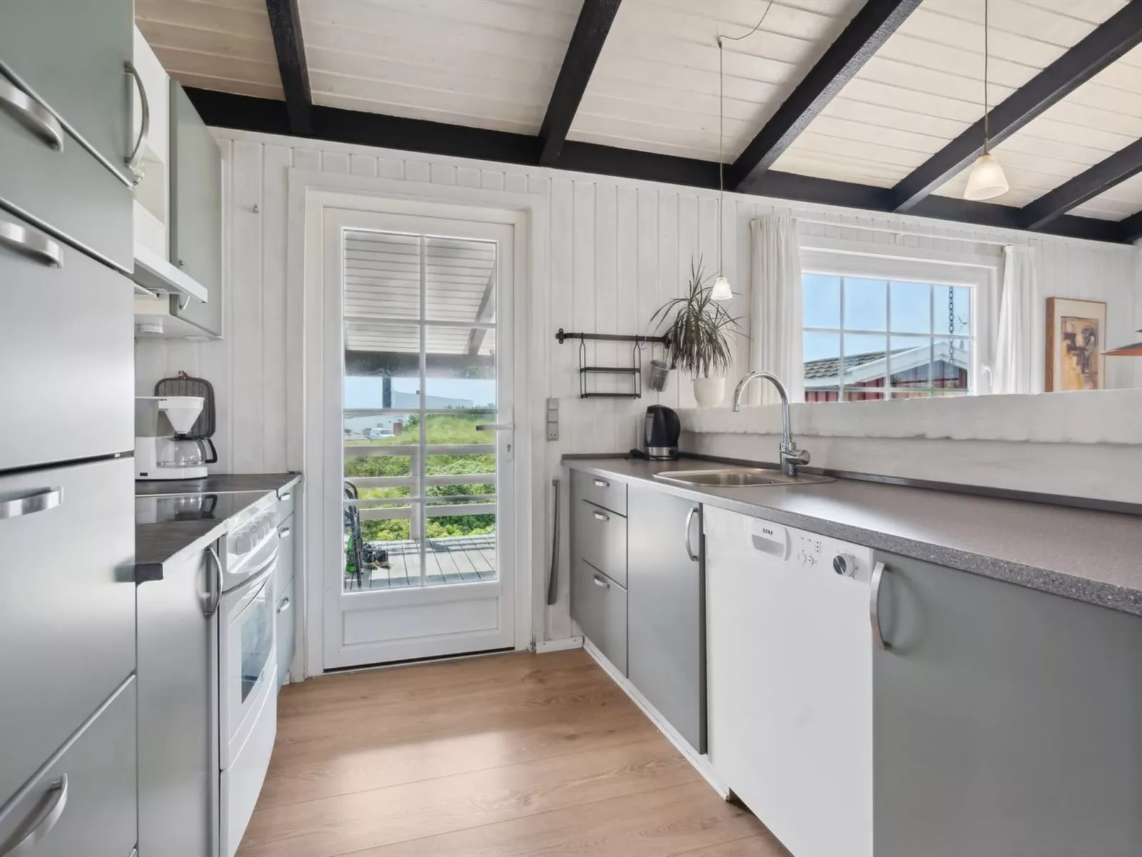 "Kalf" - 400m from the sea-Inside