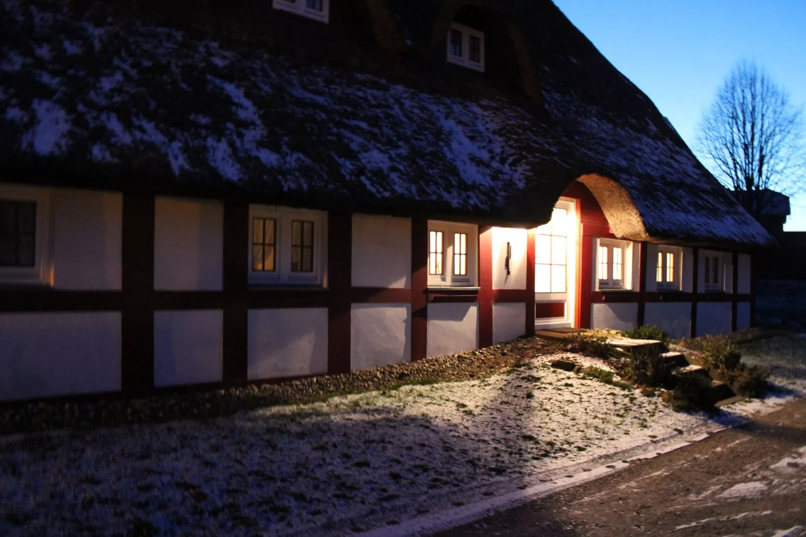 Dat Oole Huus 3-Exterior winter