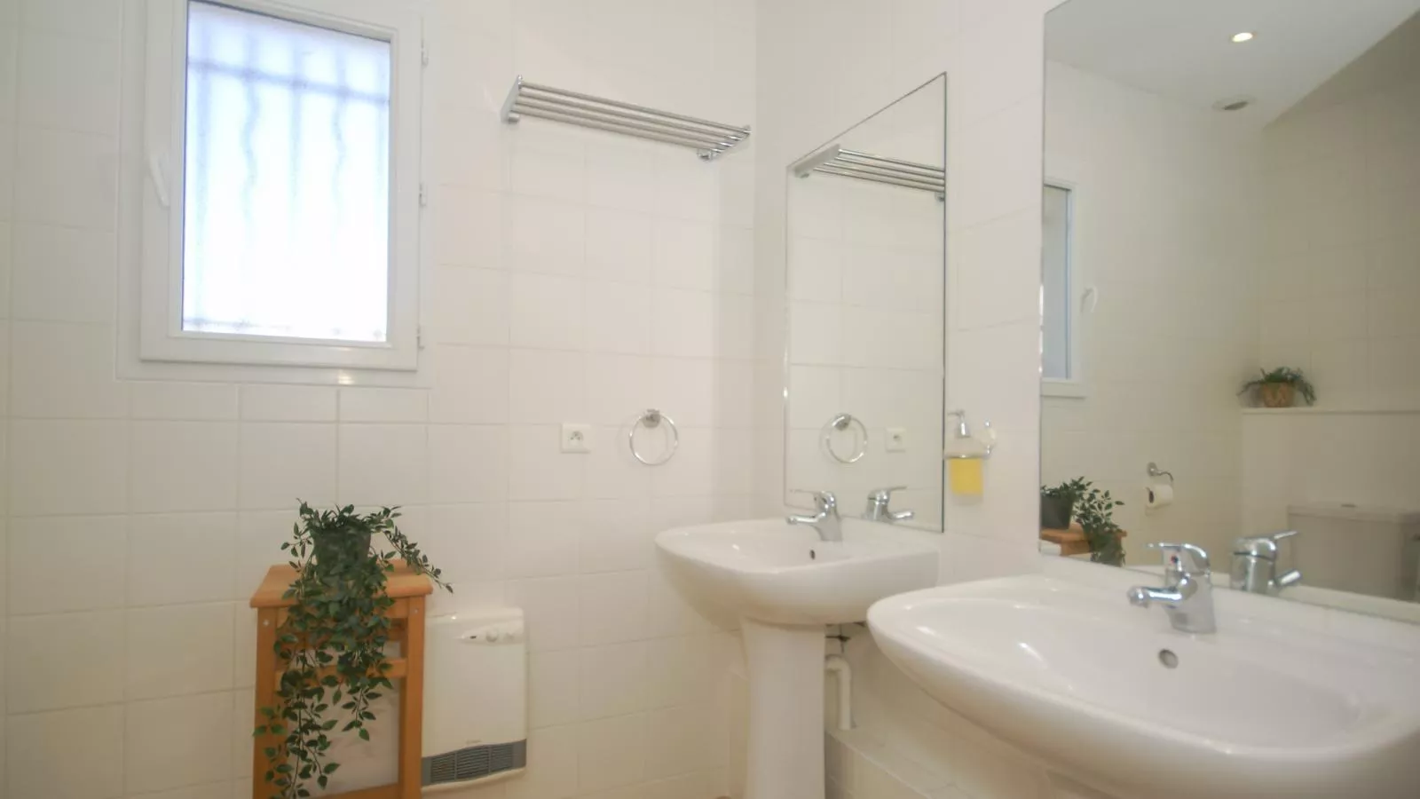 La petite truffe-Bathroom