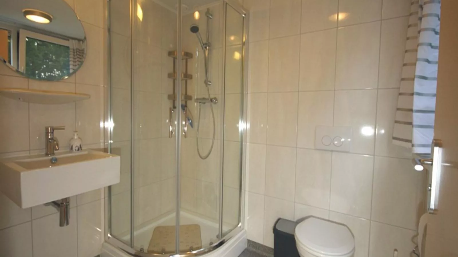 Zonnehoek-Bathroom