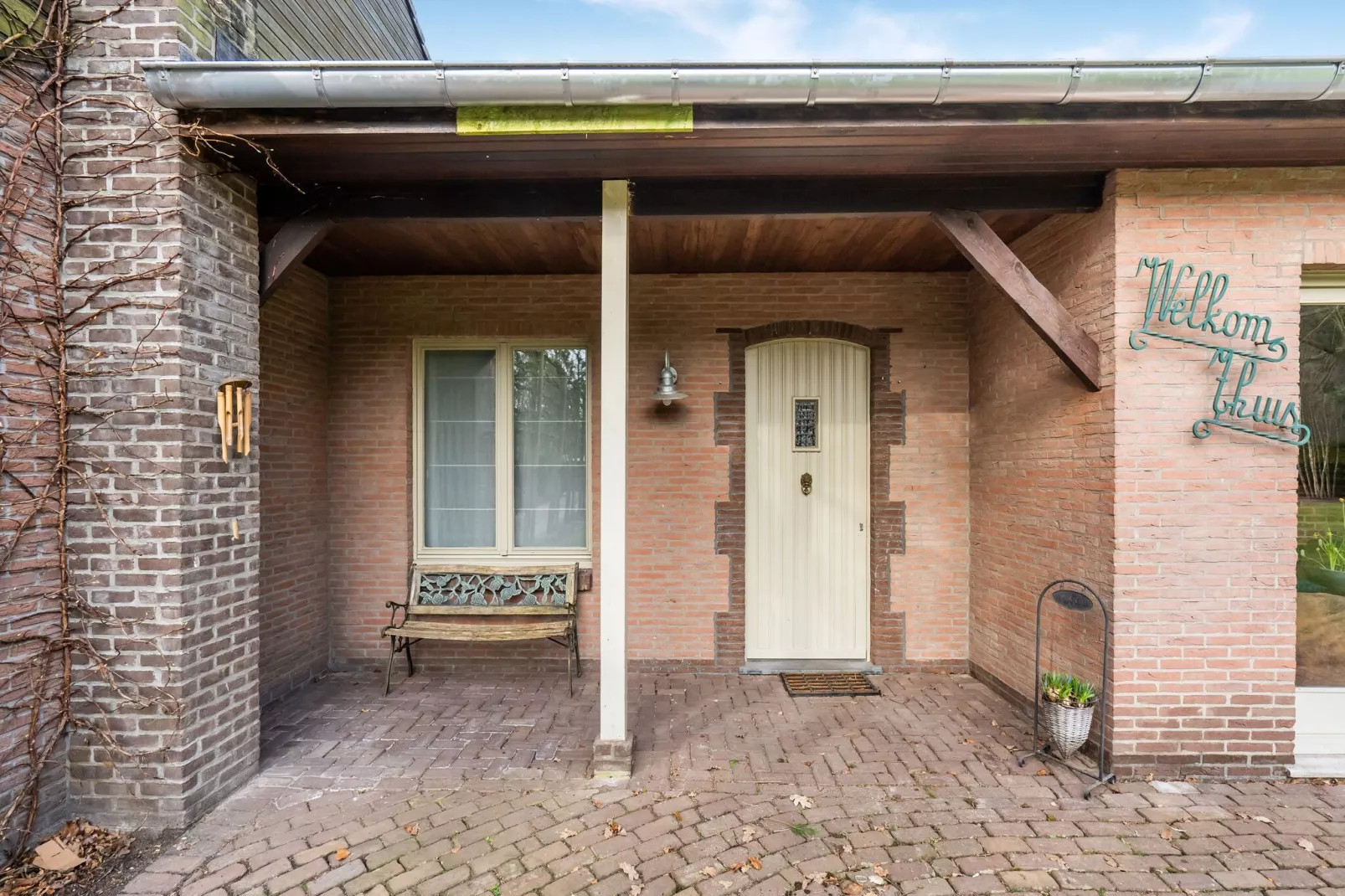 Buiten Huis-Reception hall