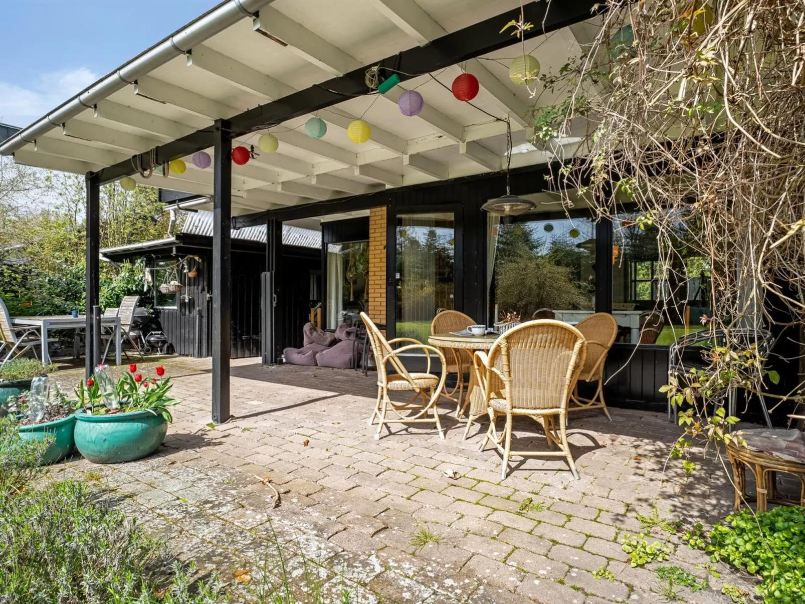 "Elionora" - 900m from the sea-Outside
