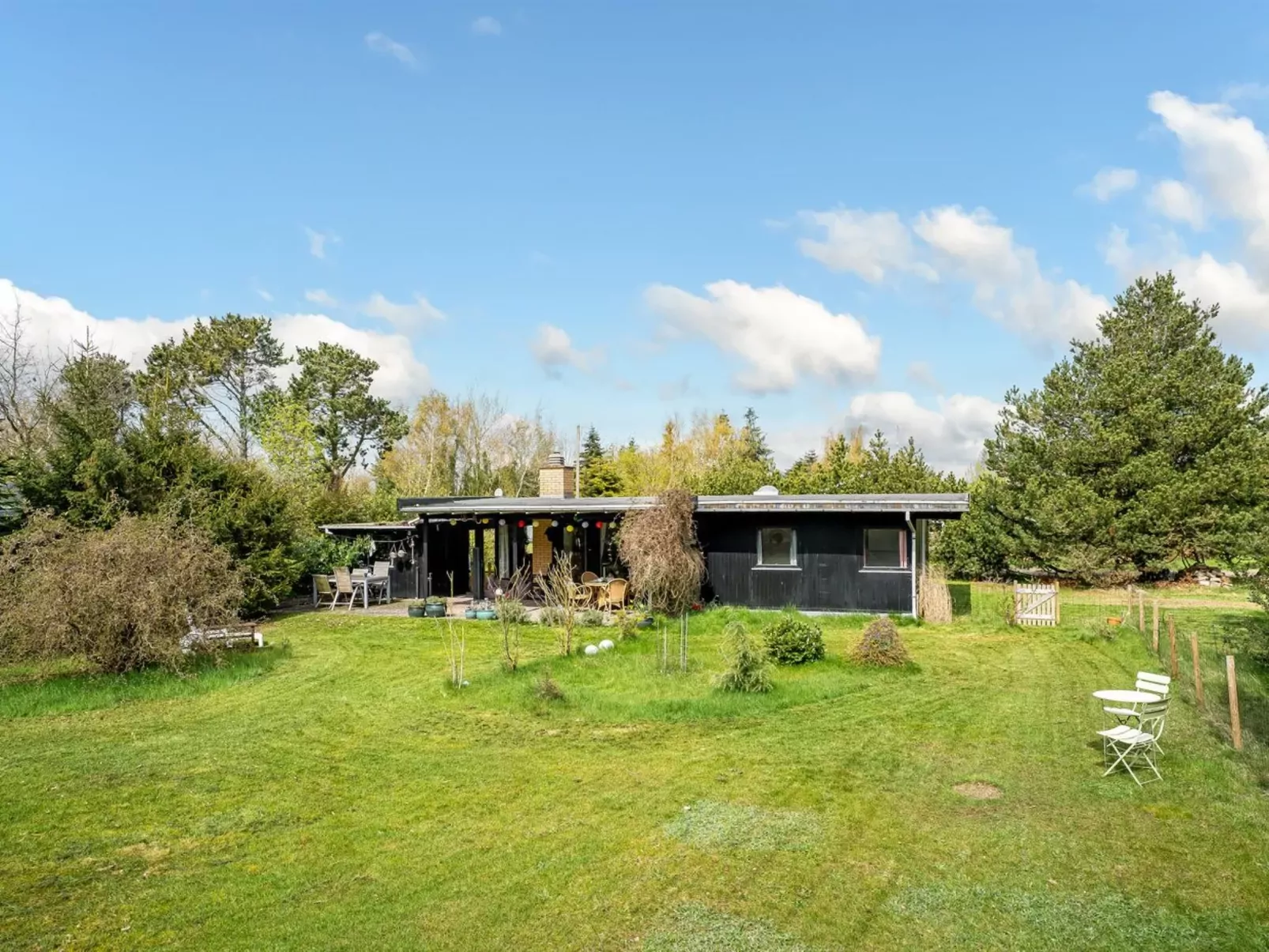 "Elionora" - 900m from the sea-Outside