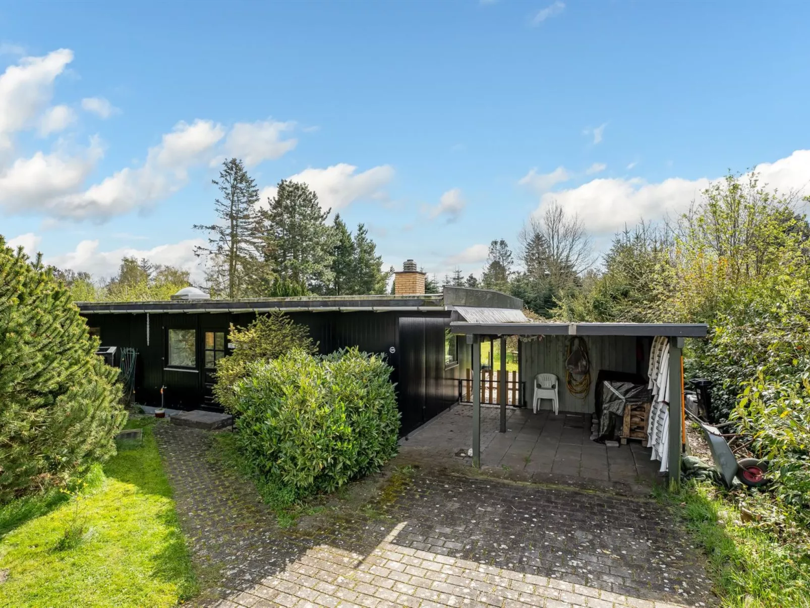 "Elionora" - 900m from the sea-Outside