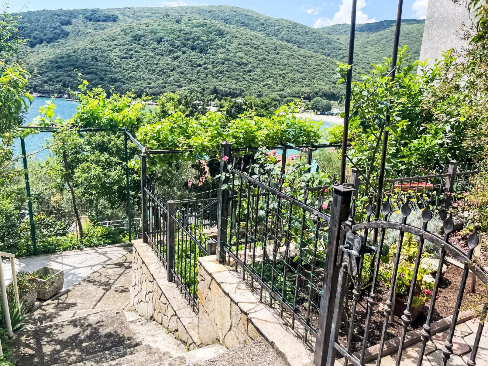 Ljubica-Outside