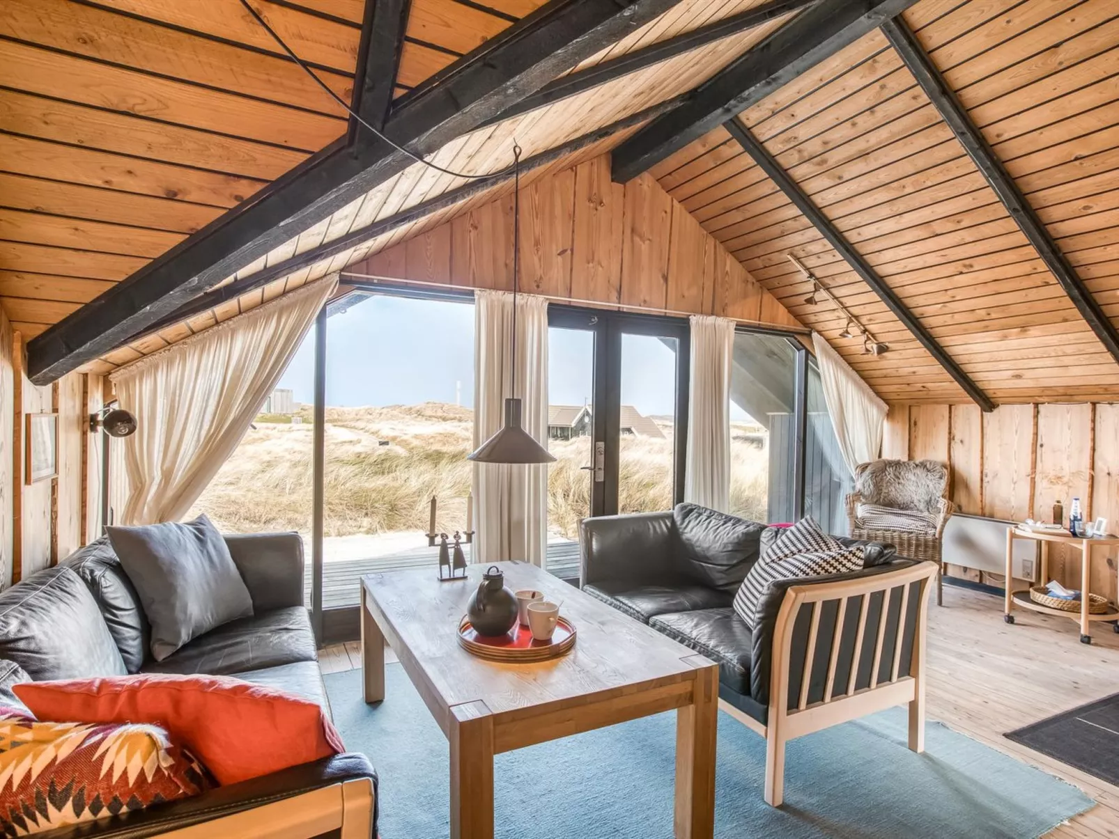 "Thorfin" - 100m from the sea-Inside