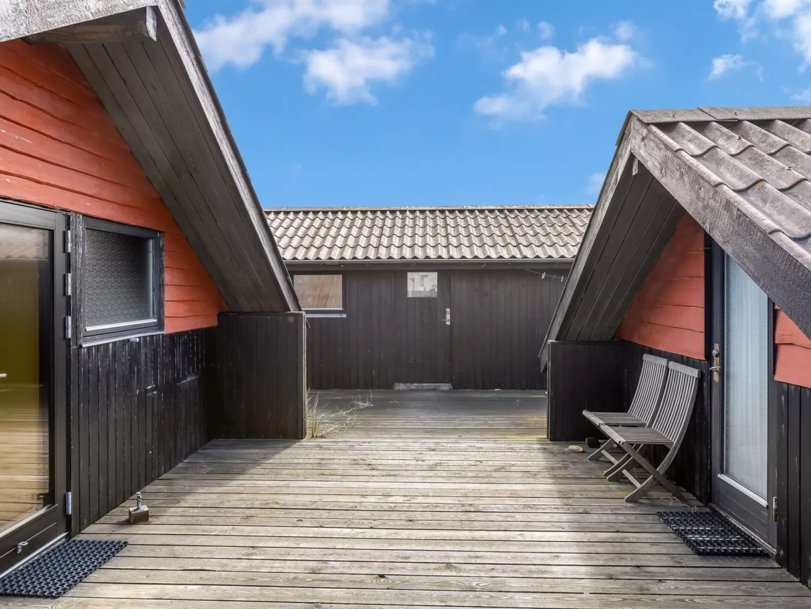 "Thorfin" - 100m from the sea-Outside