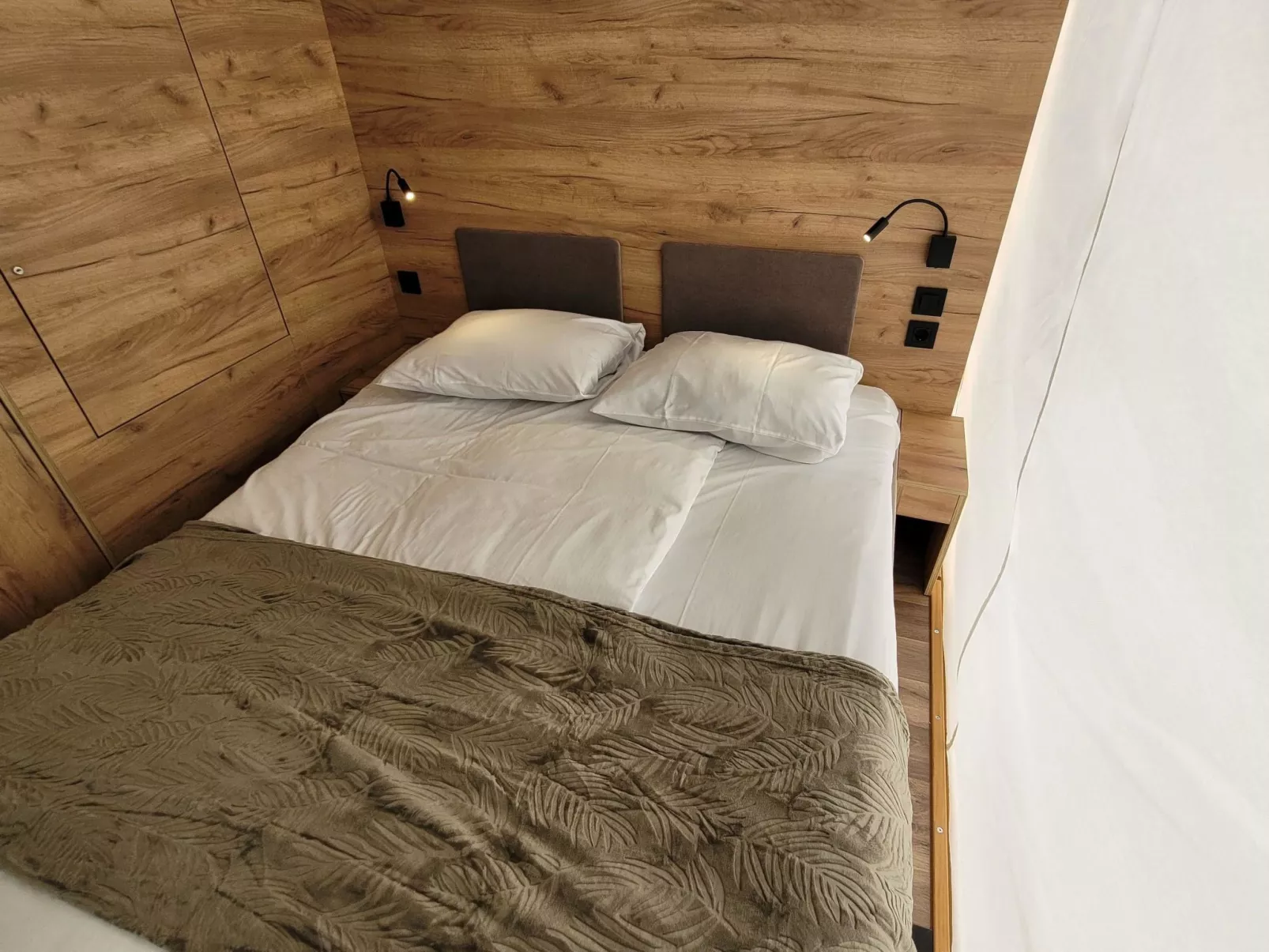 Domus 4