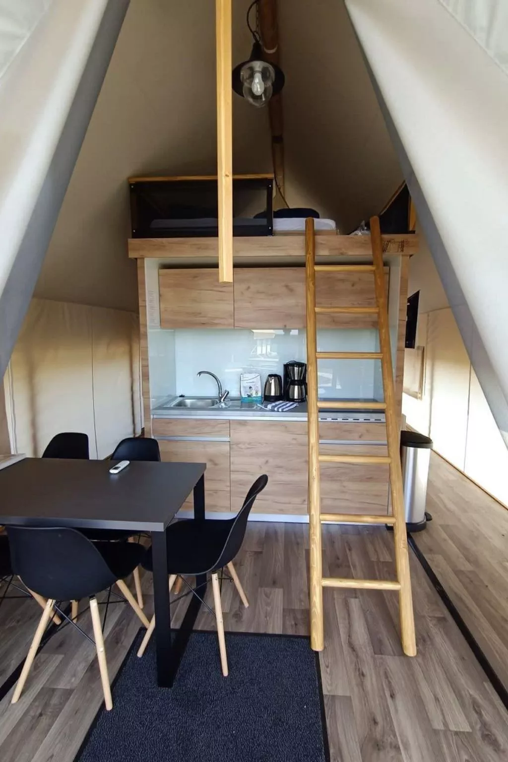 Domus 4-Inside