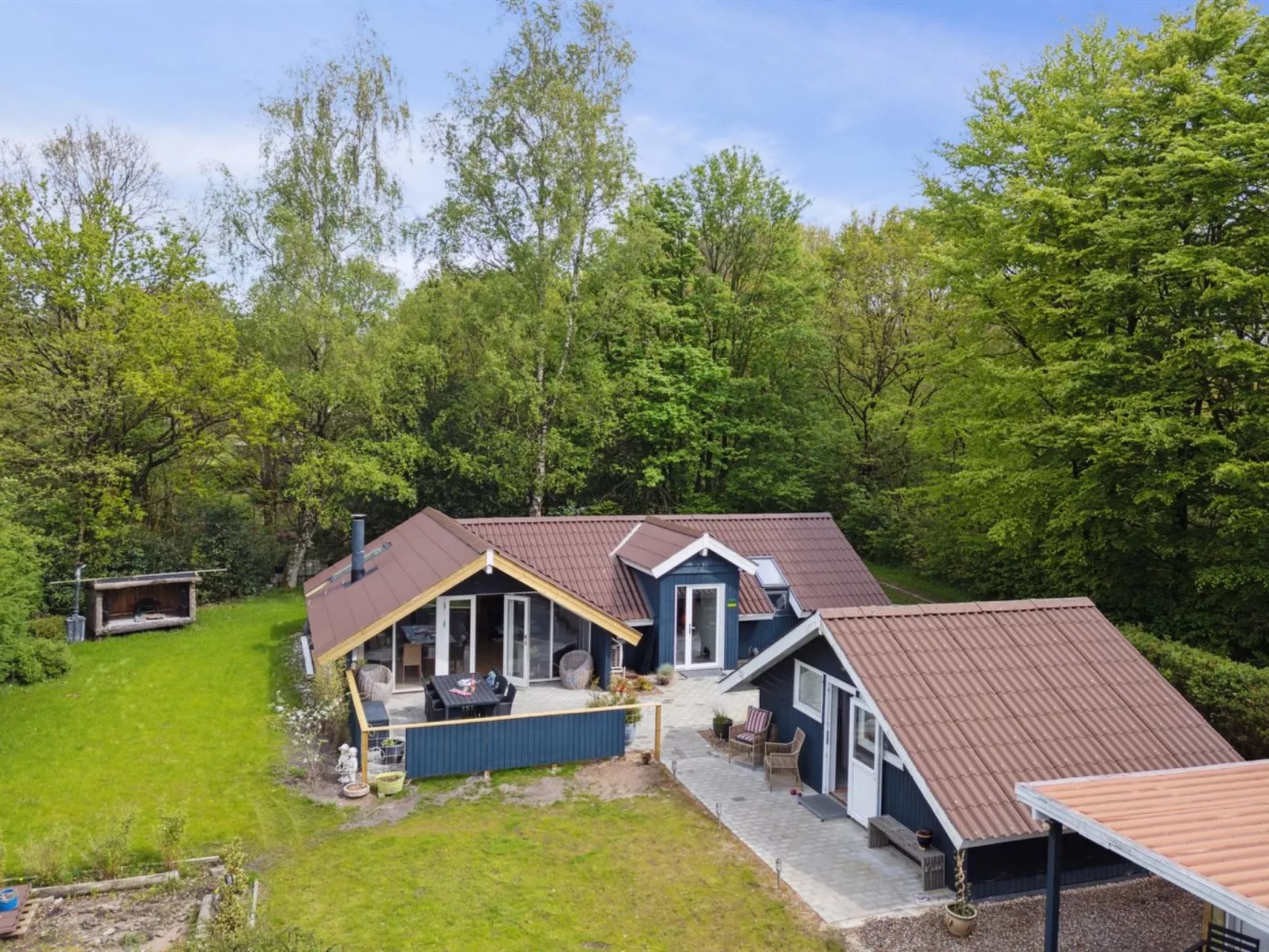 "Fenna" - 30km from the sea-Draußen