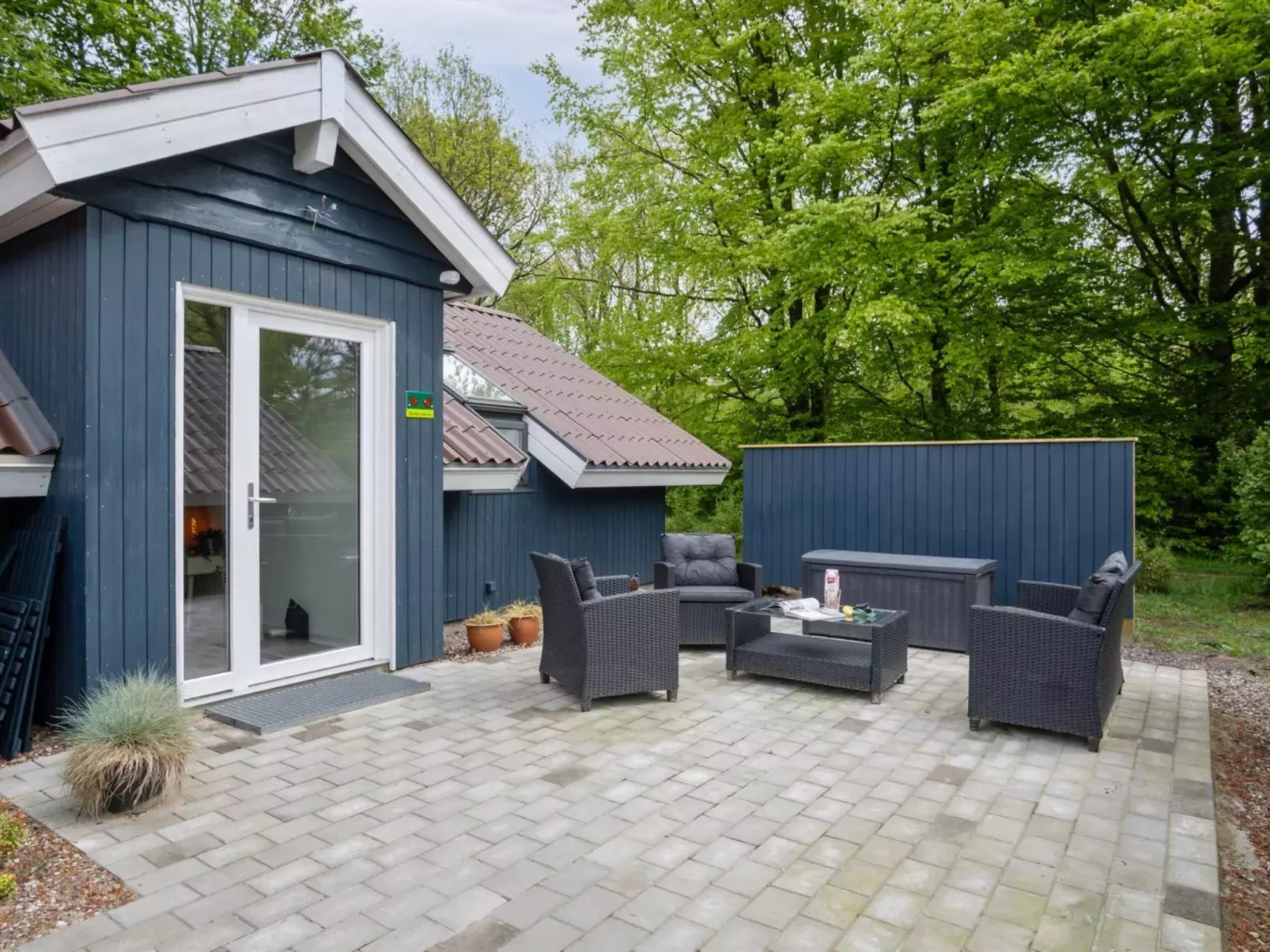 "Fenna" - 30km from the sea-Draußen