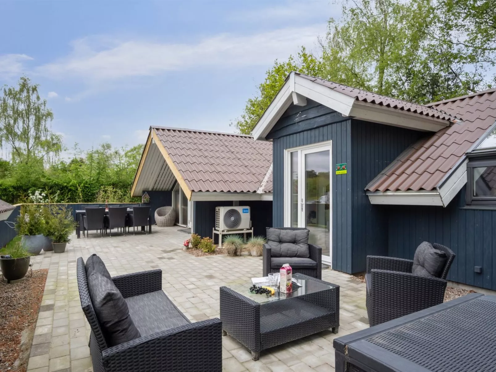 "Fenna" - 30km from the sea-Draußen