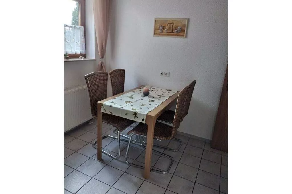 433689-Non étiqueté