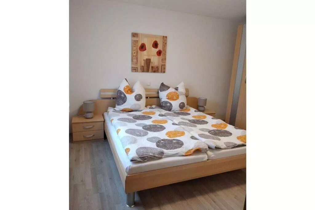 433689-Non étiqueté
