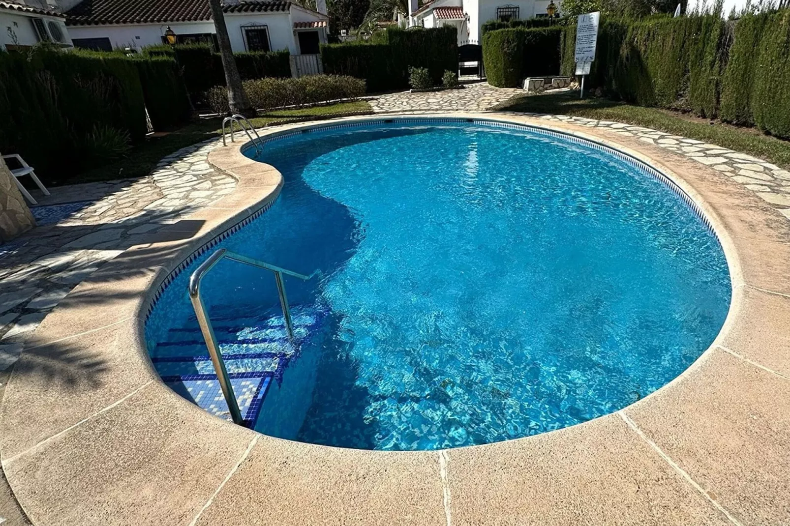 Mar y Montaña-Pool