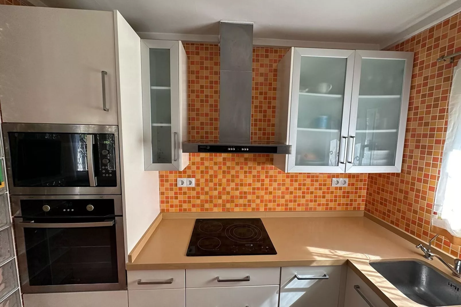 Mar y Montaña-Kitchen