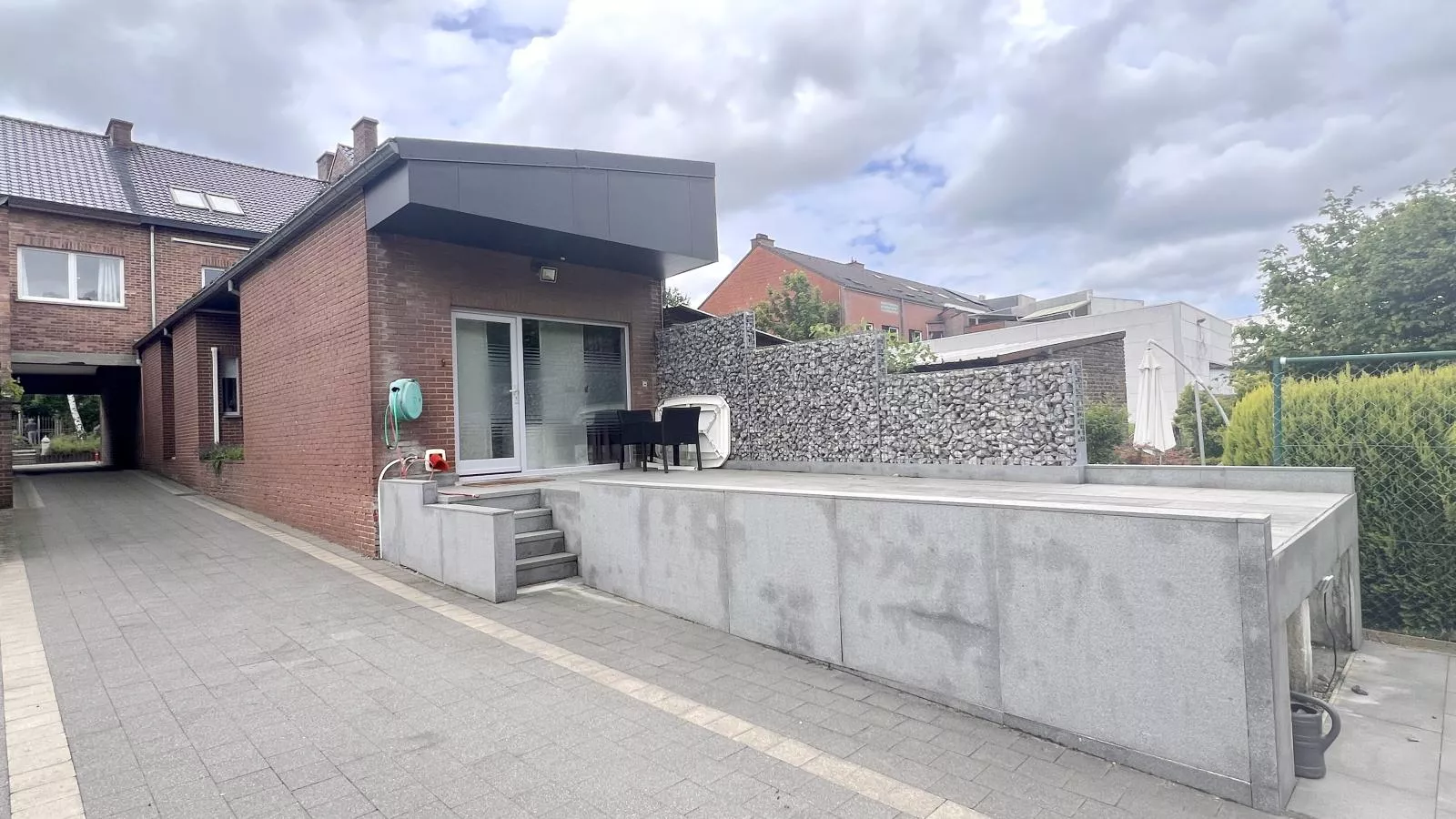 T Vennehuisje-Exterior summer