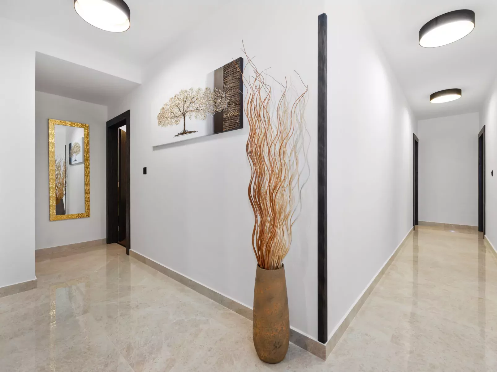 Villa Venezia-Inside