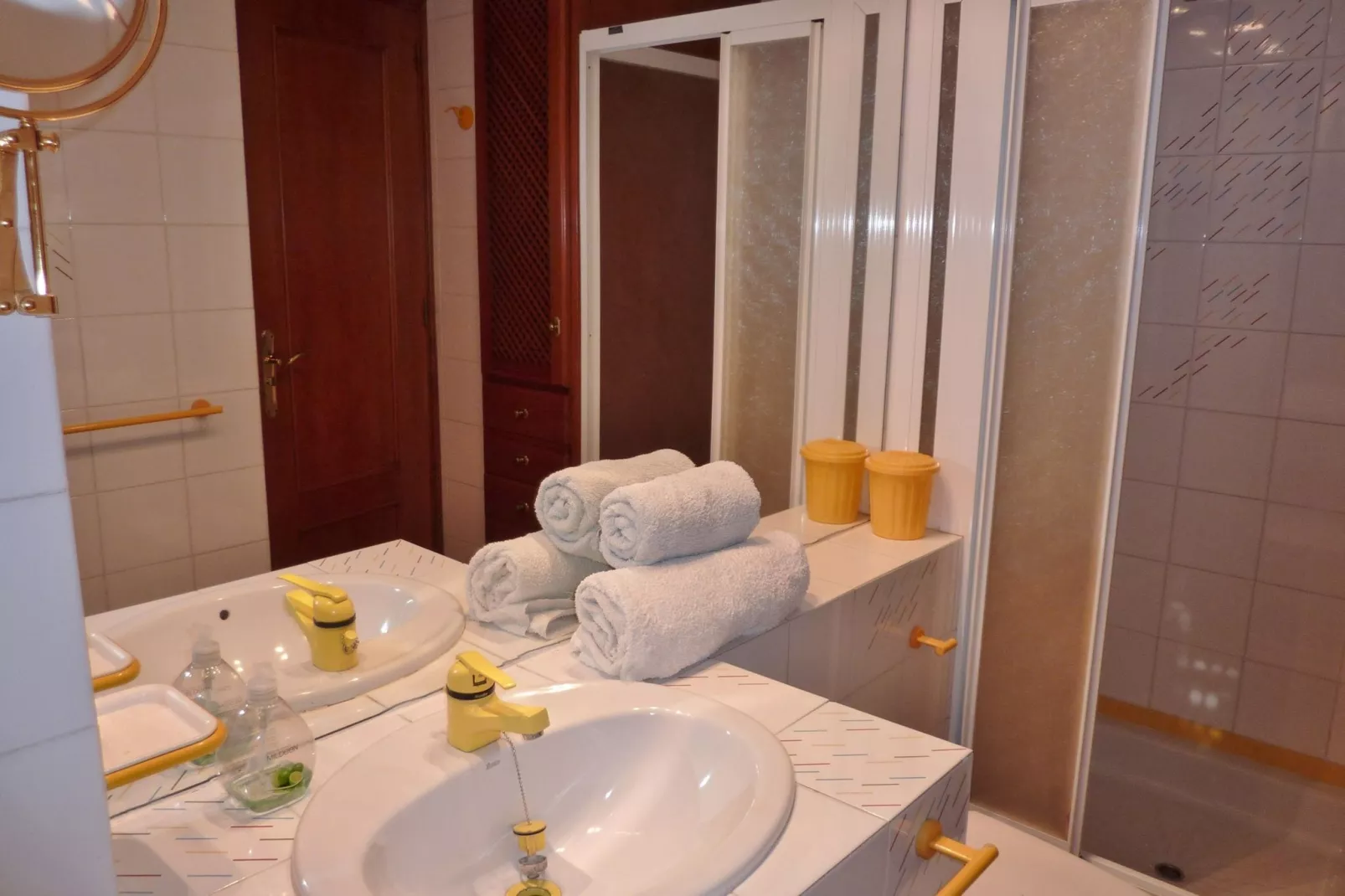 Casa Estoril-Bathroom