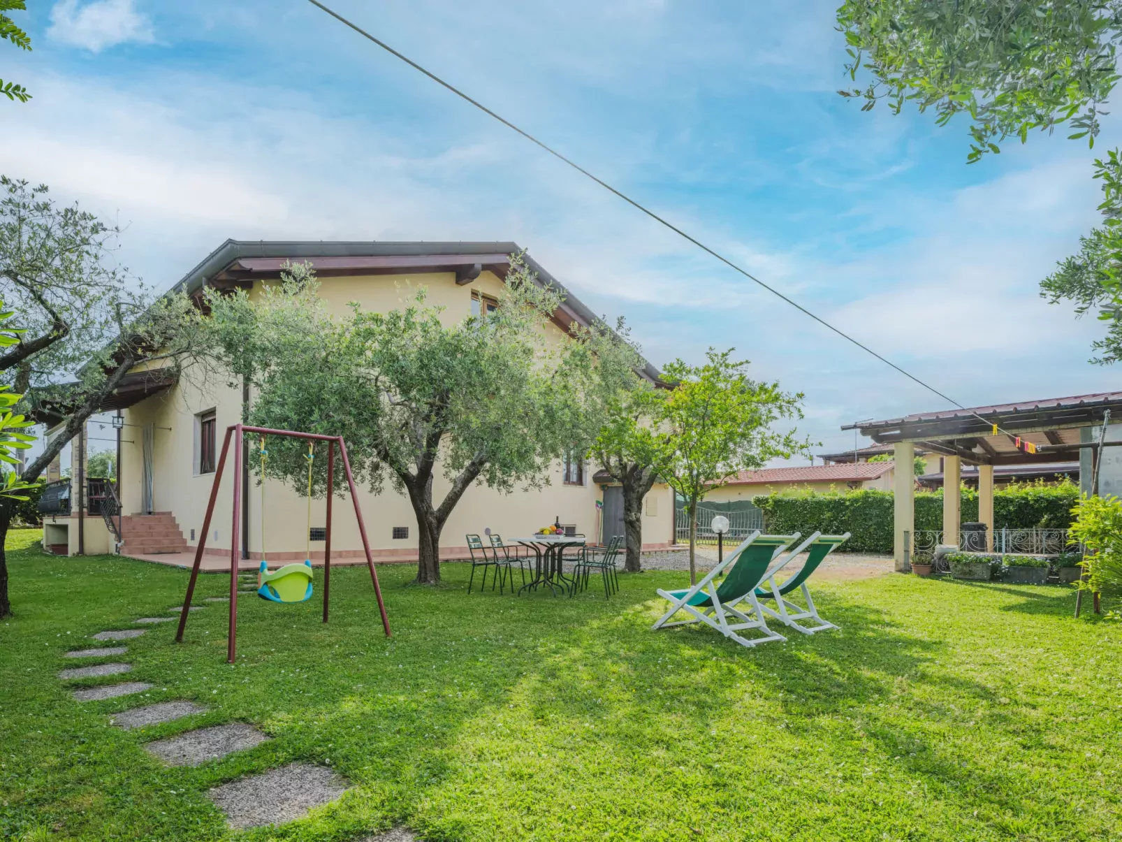 Casa Albertosa-Outside