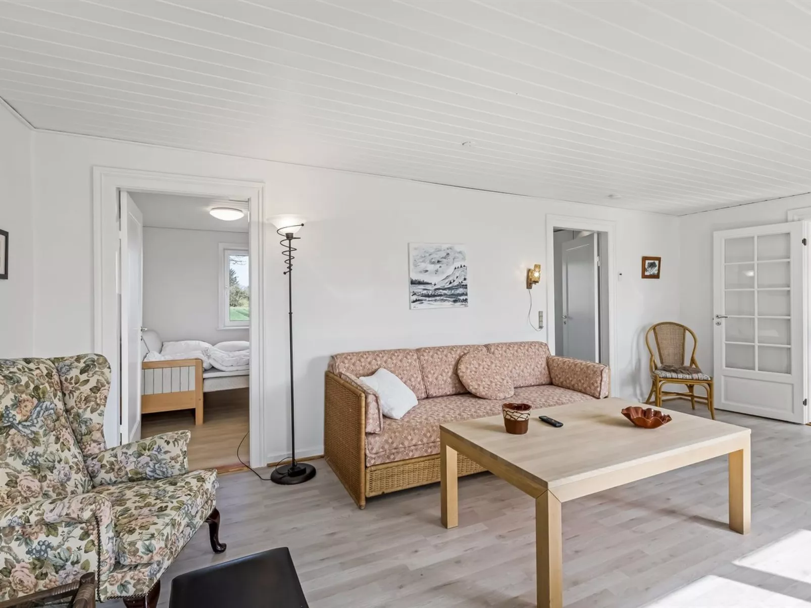 "Kerrin" - 1km from the sea-Drinnen
