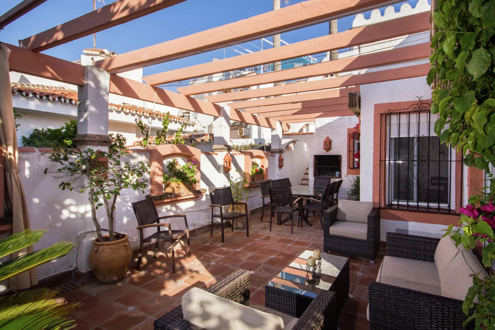 Casa Estoril-Terrace balcony