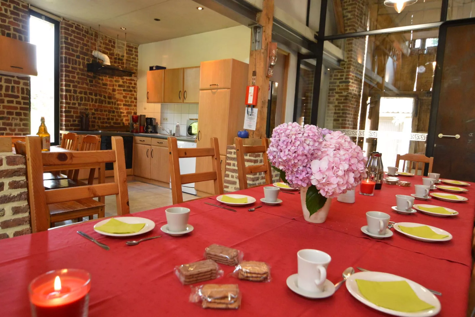 Schuur-Dining room