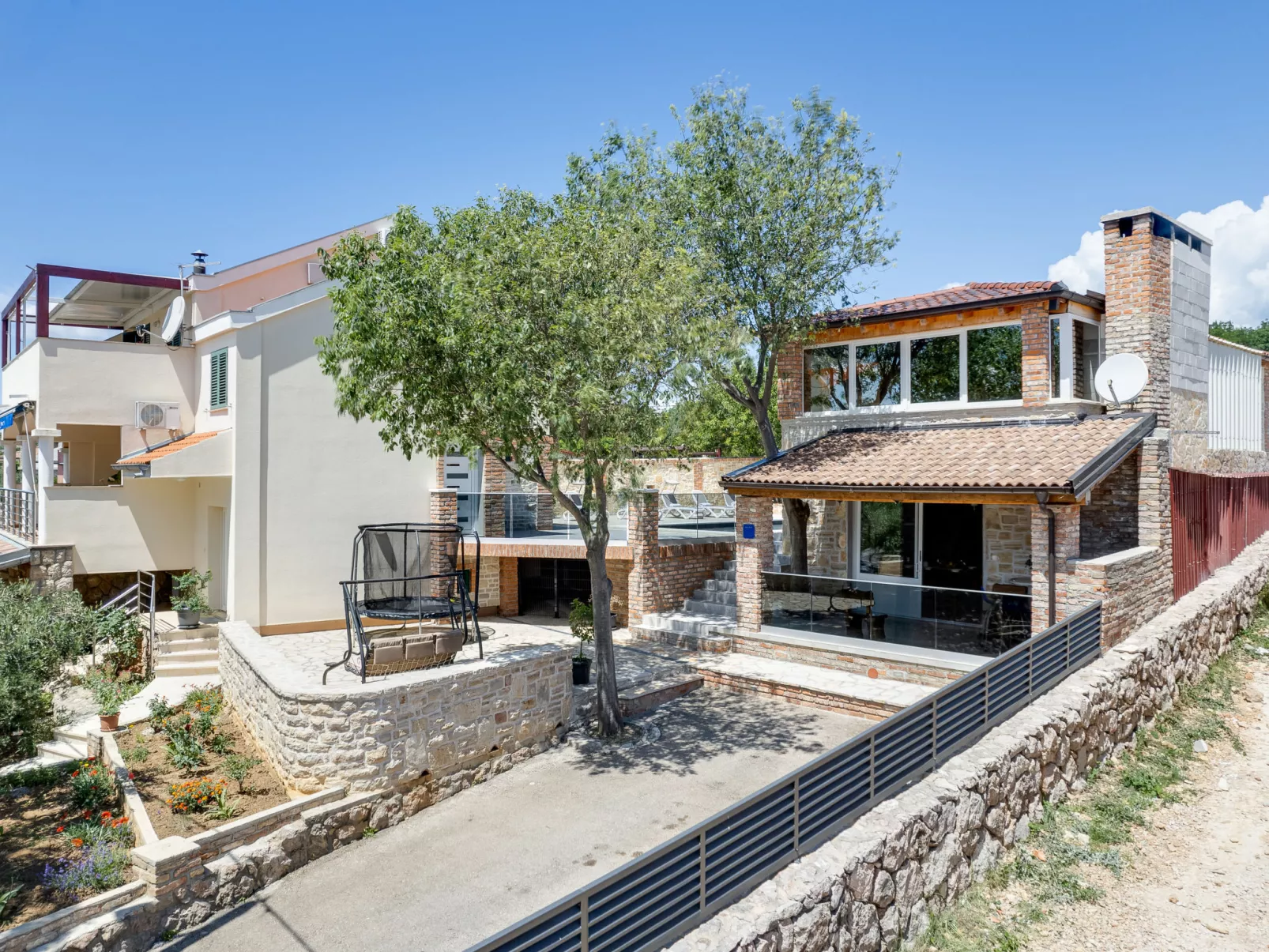 Villa Frane-Outside