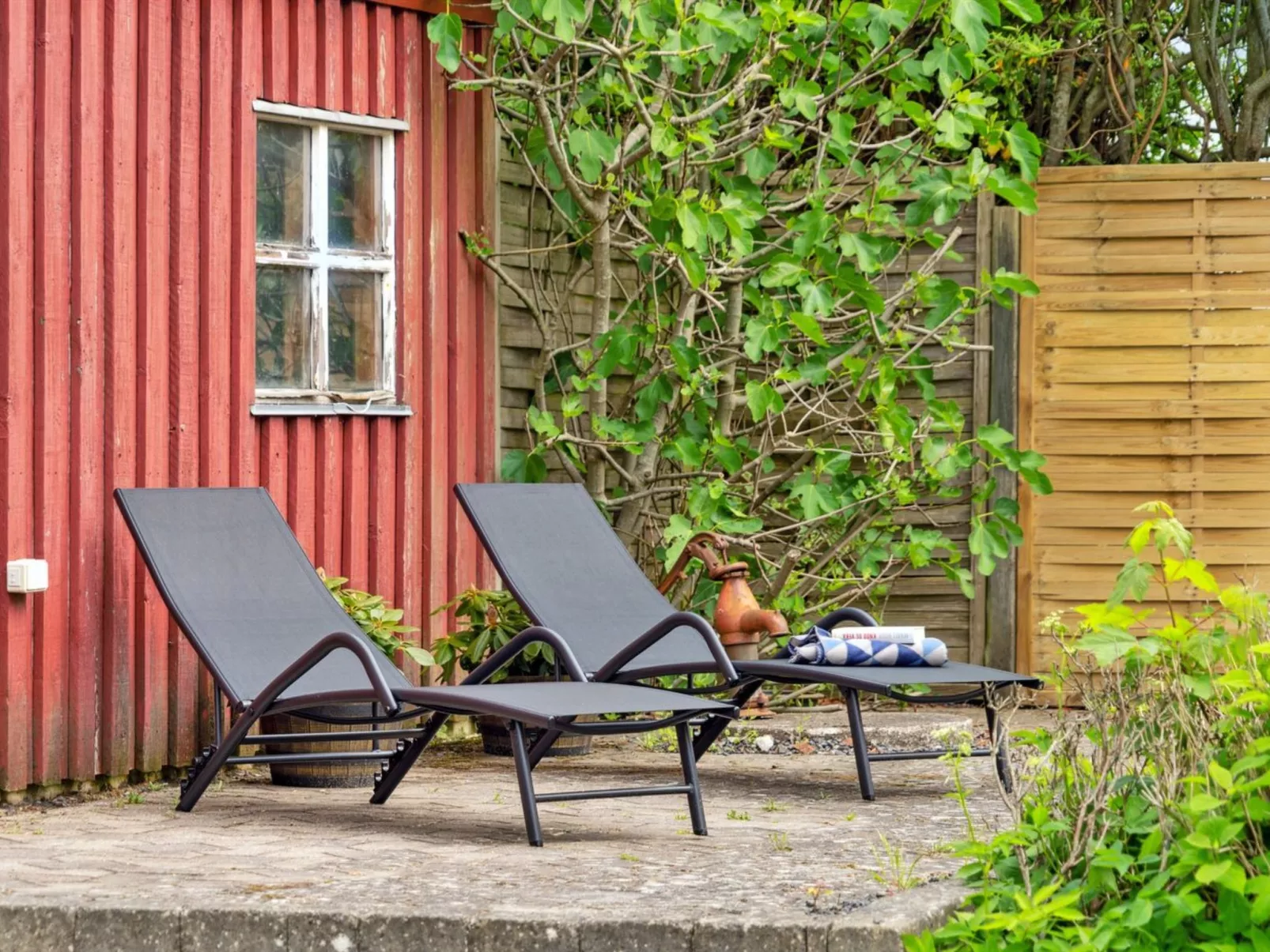 "Sira" - 25m from the sea-Draußen