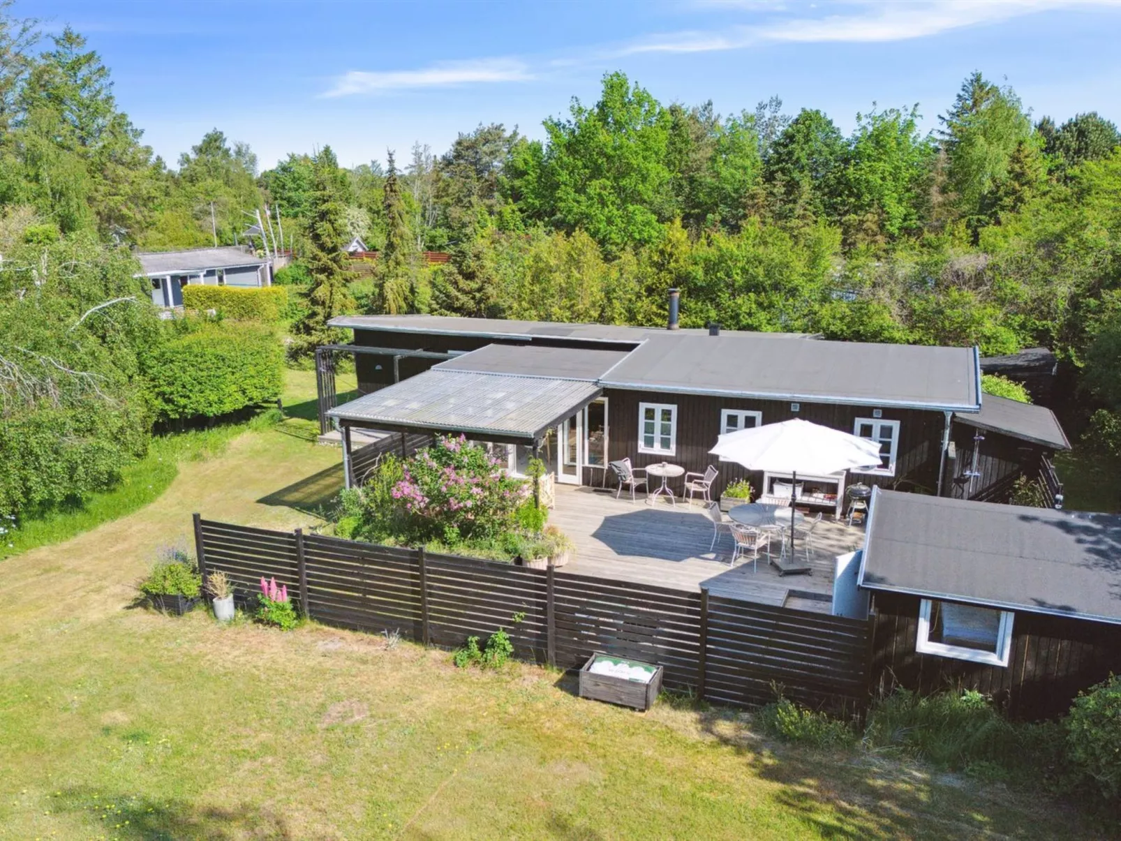 "Amitola" - 400m from the sea-Outside