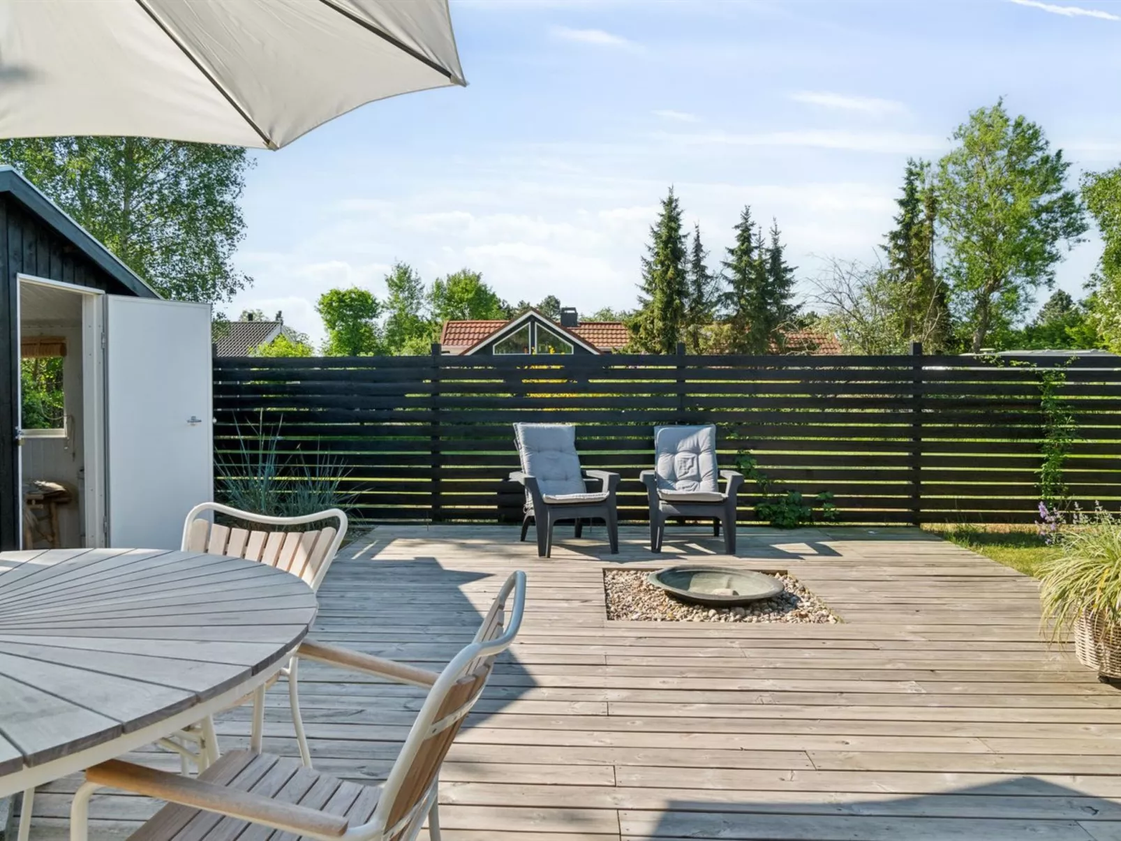 "Amitola" - 400m from the sea-Outside
