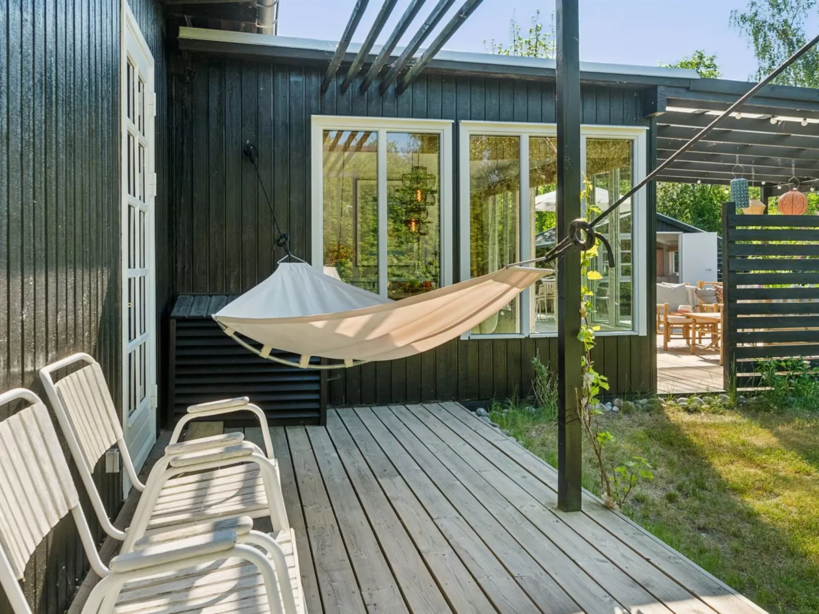"Amitola" - 400m from the sea-Outside