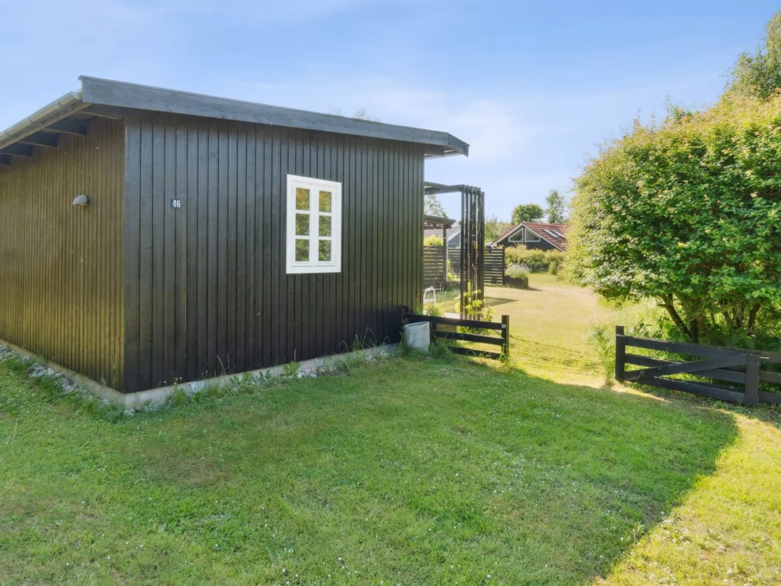"Amitola" - 400m from the sea-Outside