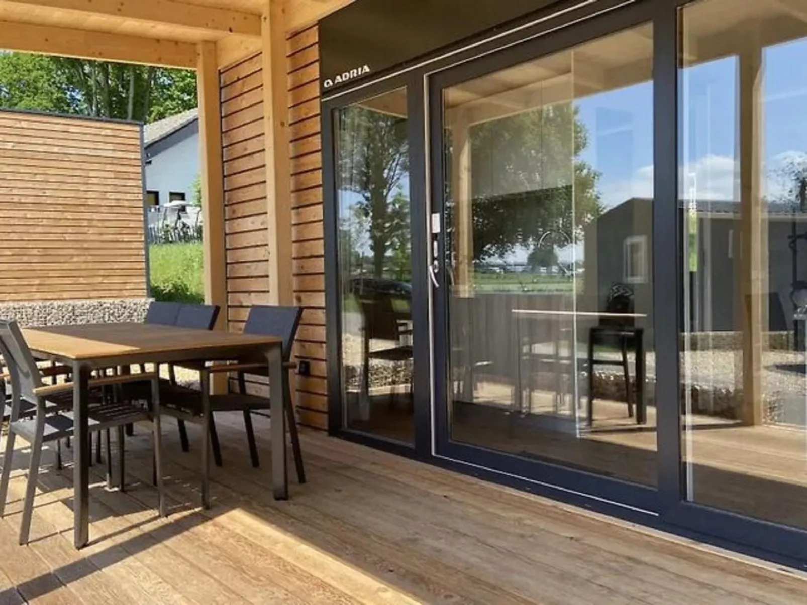 Grandeur Chalet-Dedans