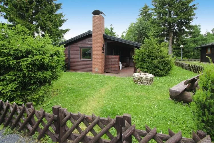 Typ B - Kaminhaus Haustierfrei-Gärten Sommer