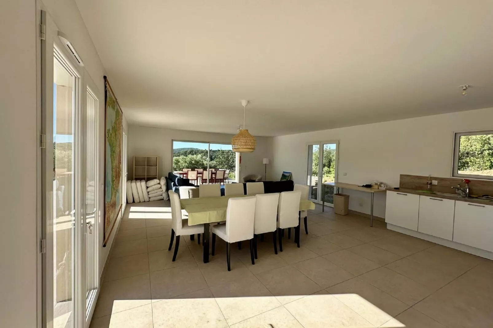 L'Esquirol-Dining room