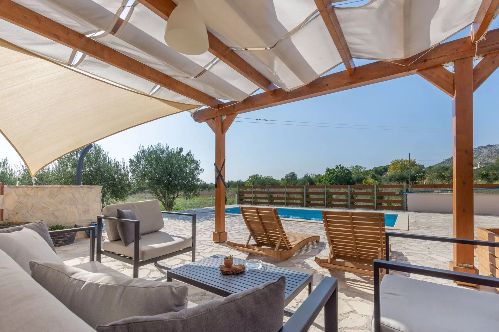 Tare Holiday Home-Terrassenbalkon