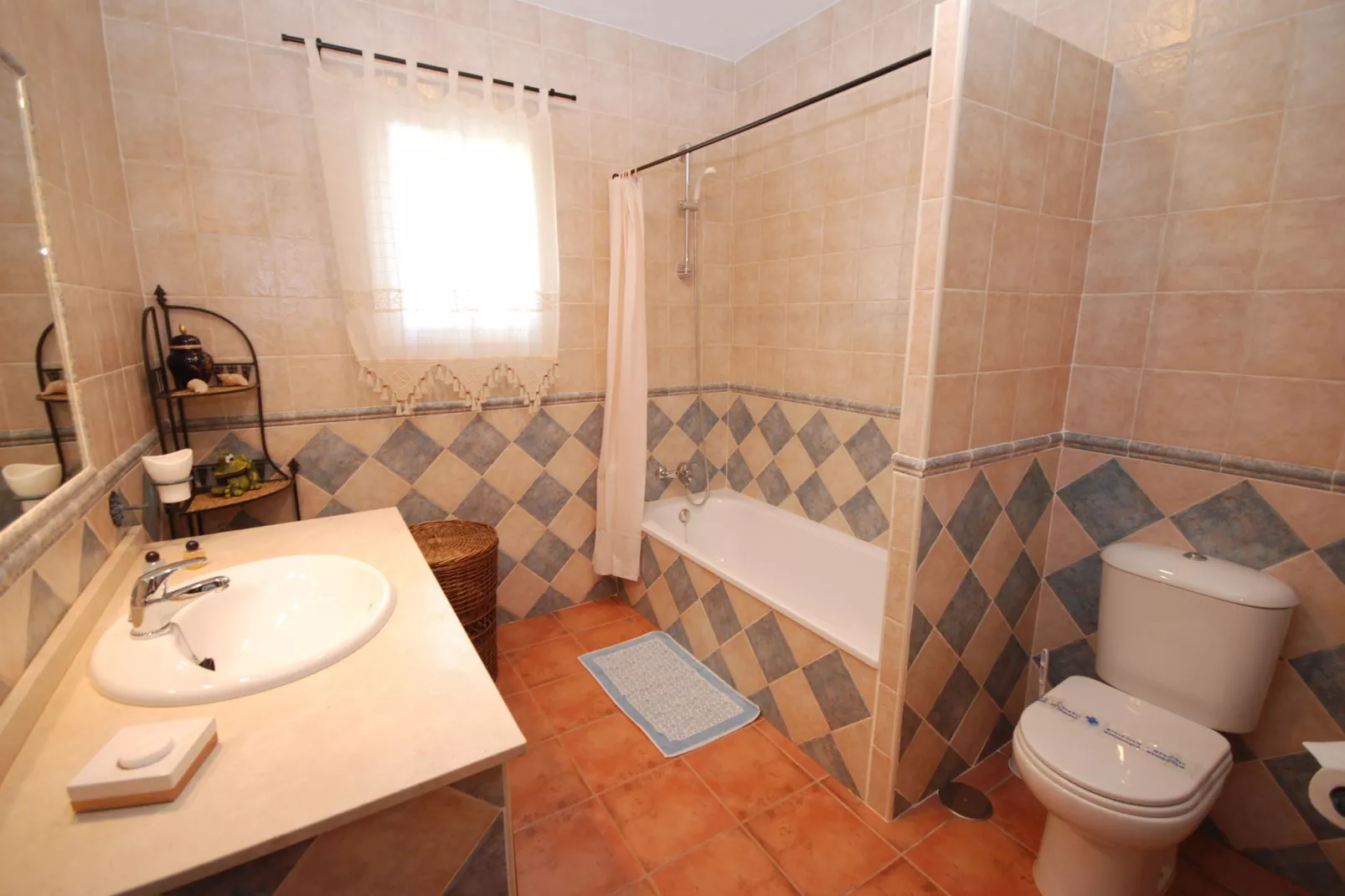 El Rocio-Bathroom