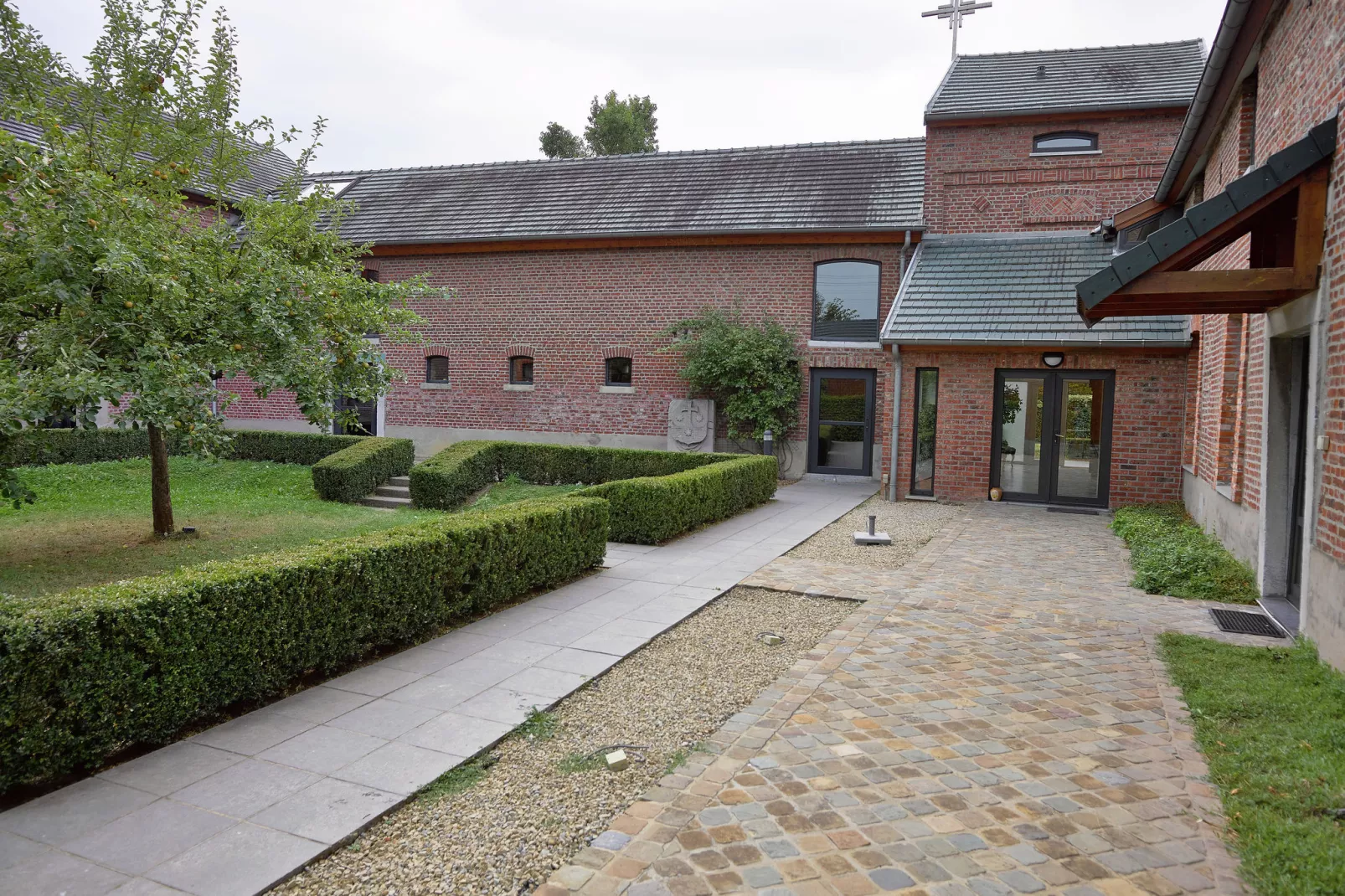 Het Bloesemklooster-Exterior summer