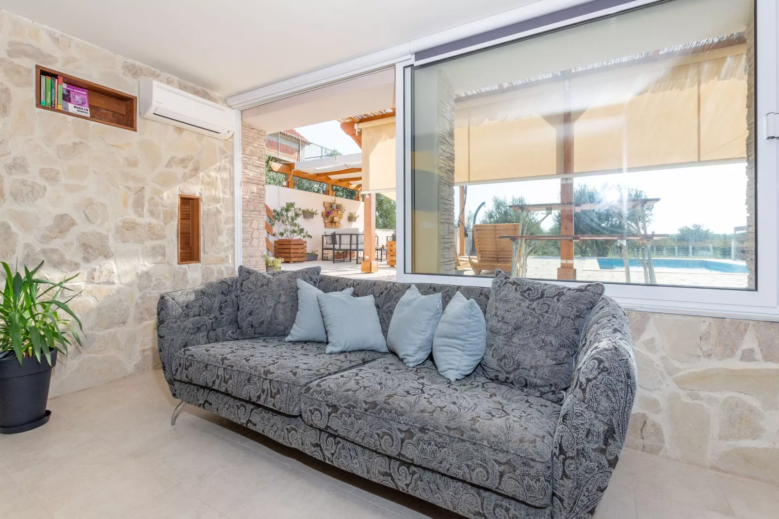 Tare Holiday Home-Wohnzimmer
