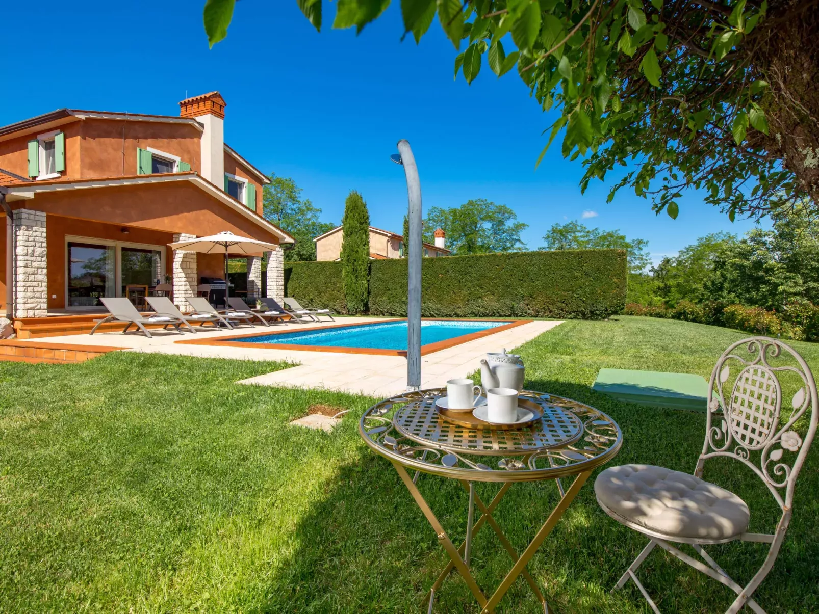 Villa Goretini-Outside