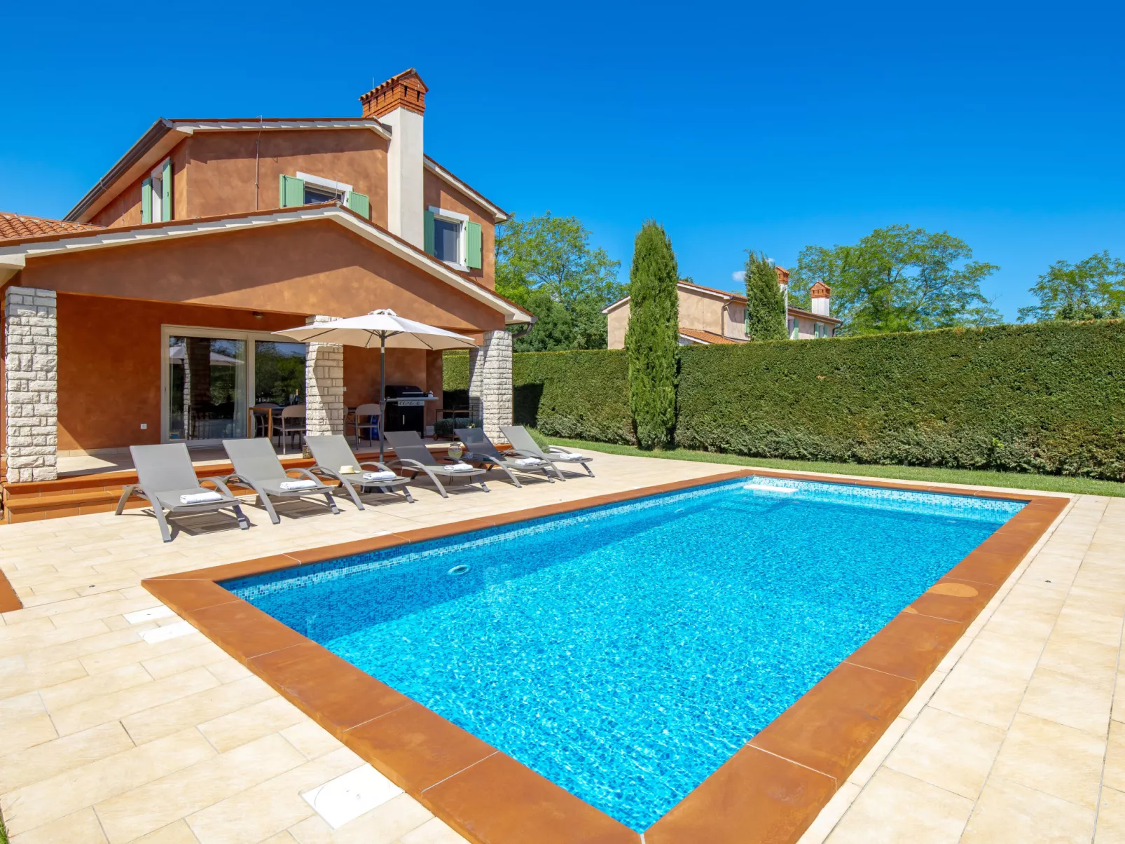 Villa Goretini-Outside