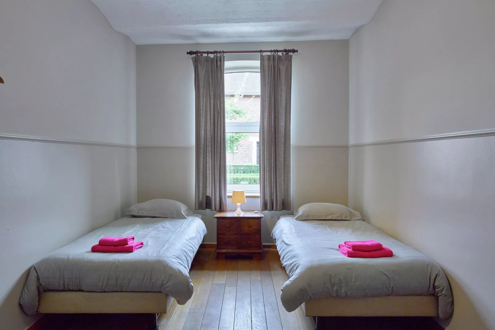 Het Bloesemklooster-Bedroom
