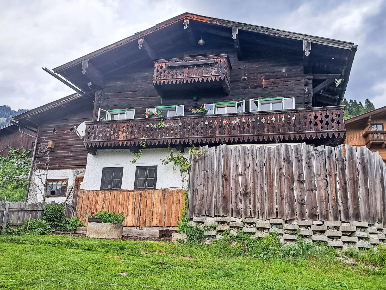 Lehen-Outside
