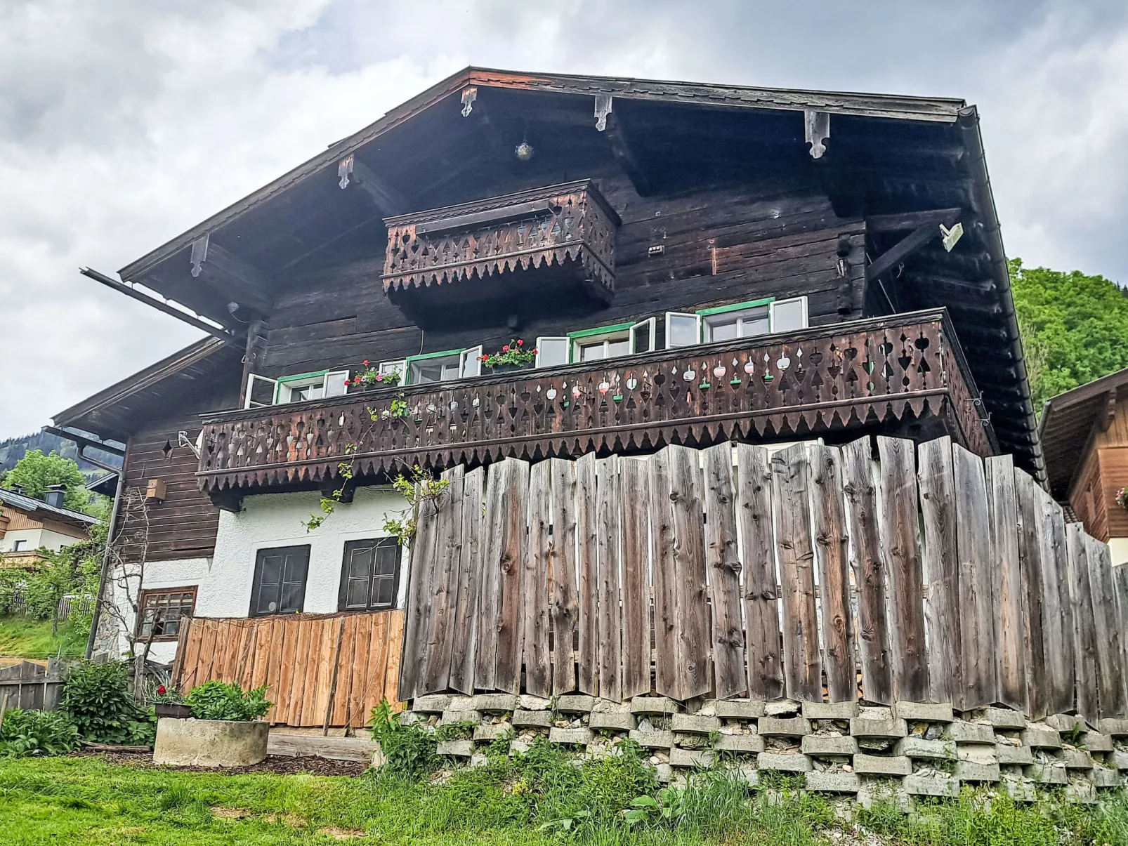 Lehen-Outside