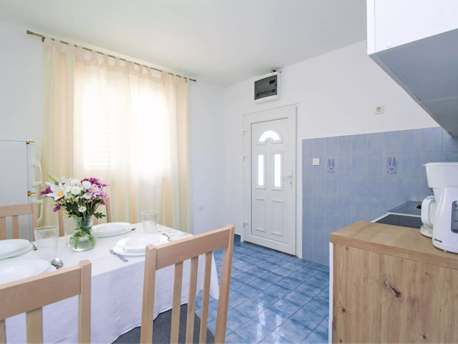 A Sea Home-Inside