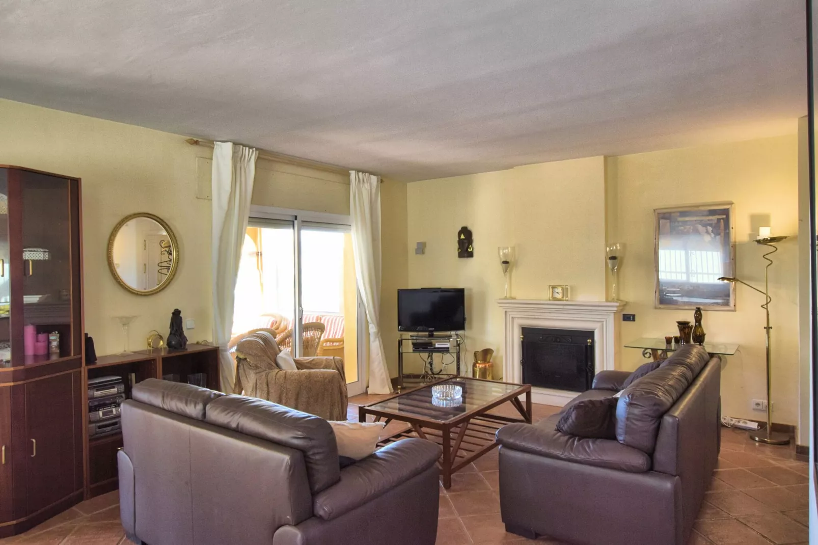 Casa Esmeralda-Living room